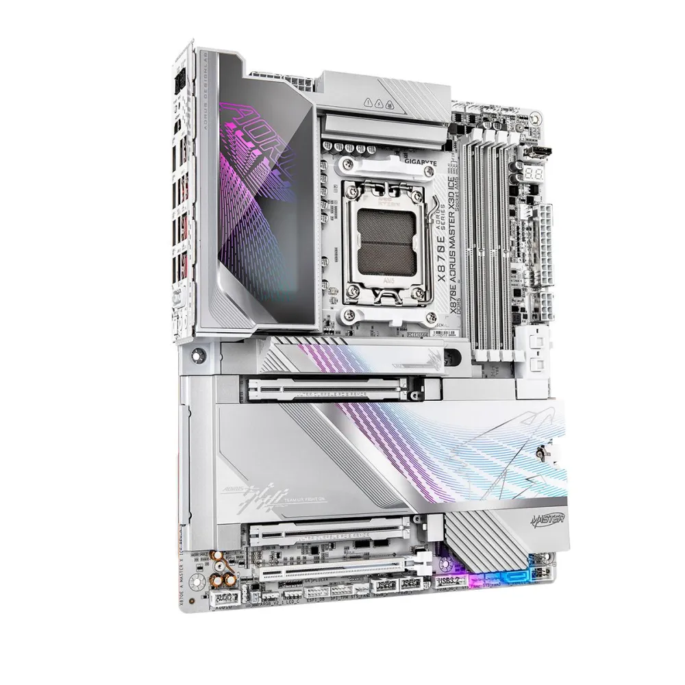 Gigabyte-X870E-AORUS-MASTER-X3D-Ice-2.jpg