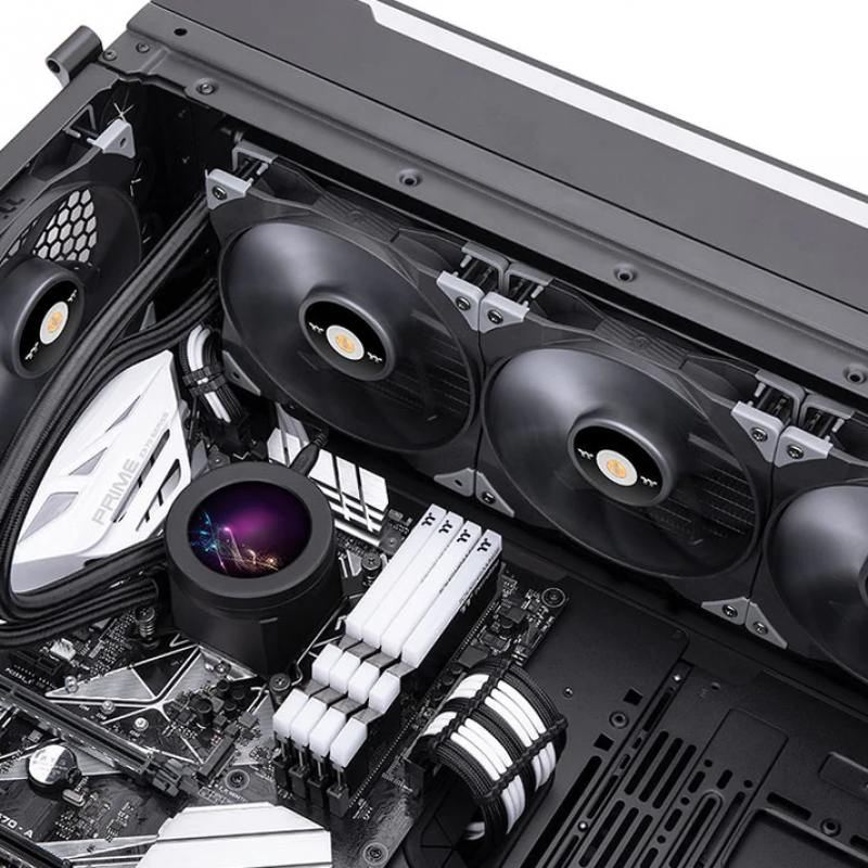 THERMALTAKE TOUGHLIQUID ULTRA 420 ALL-IN-ONE LIQUID COOLER 2.png